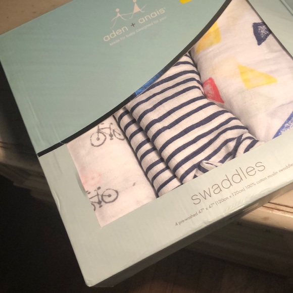 aden + anais Other - Swaddling blankets